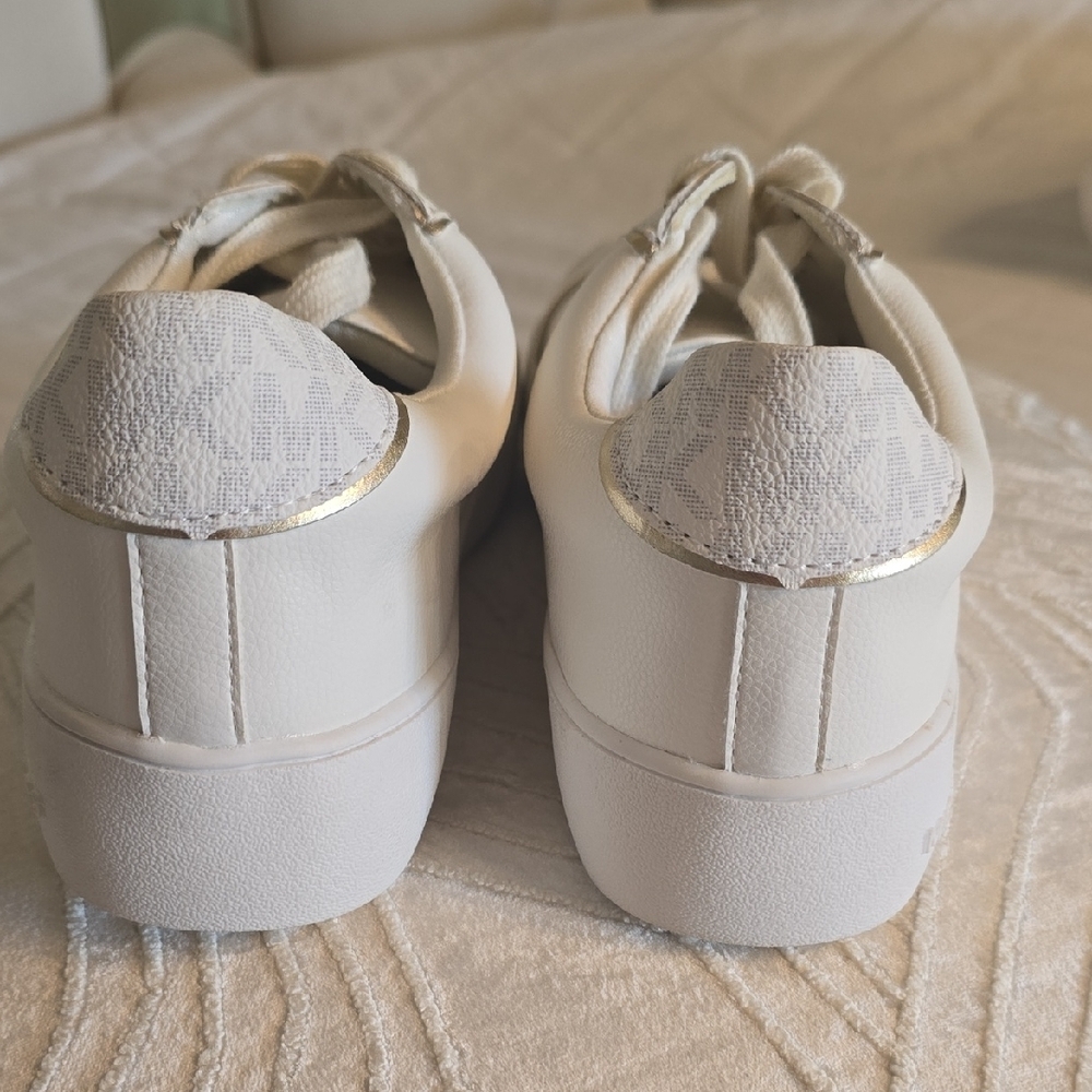 Michael Kors White Sneakers with Metallic Logo - Picture 4 of 9